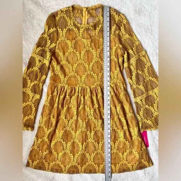 NWT Xhilaration Yellow Gold Lace Dress Women Size Medium - Picture 6 of 9